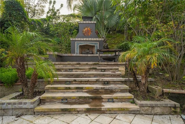 2201 W Snead Street, La Habra, CA 90631