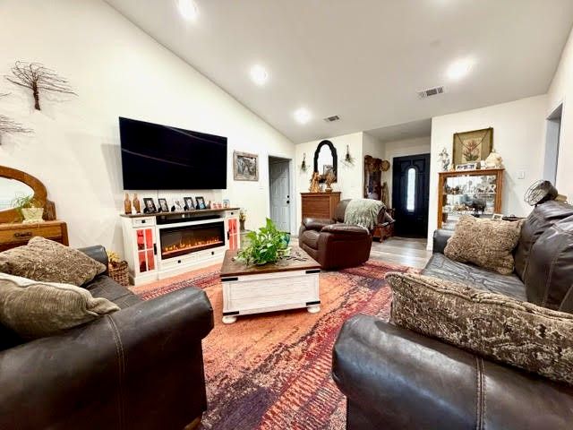 12107 Split Oak Drive, Poynor, TX 75782