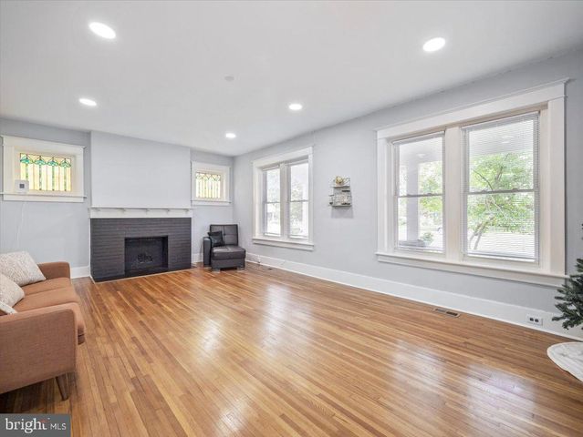 836 OAK HILL AVE, Hagerstown, MD 21742