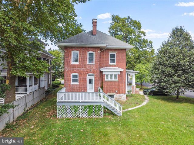 836 OAK HILL AVE, Hagerstown, MD 21742