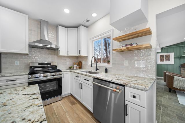 780 National Road SE, Hebron, OH 43025