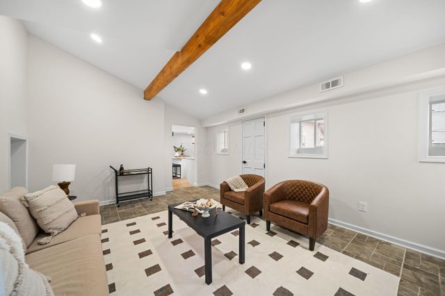 780 National Road SE, Hebron, OH 43025