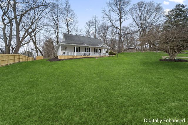 780 National Road SE, Hebron, OH 43025