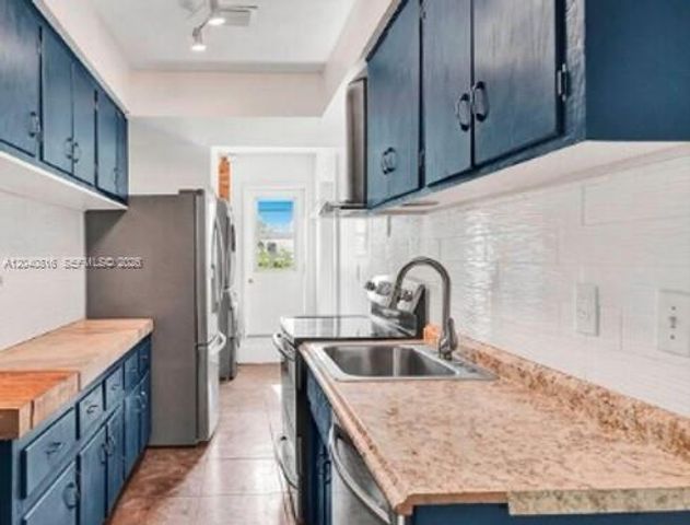 405 SW 11th Avenue, Miami, FL 33130