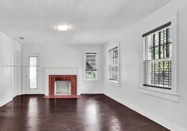 405 SW 11th Avenue, Miami, FL 33130