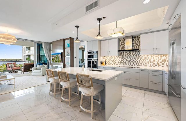 1 WATER CLUB Way 504, North Palm Beach, FL 33408