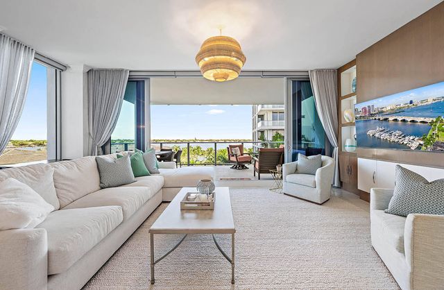 1 WATER CLUB Way 504, North Palm Beach, FL 33408
