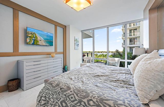 1 WATER CLUB Way 504, North Palm Beach, FL 33408