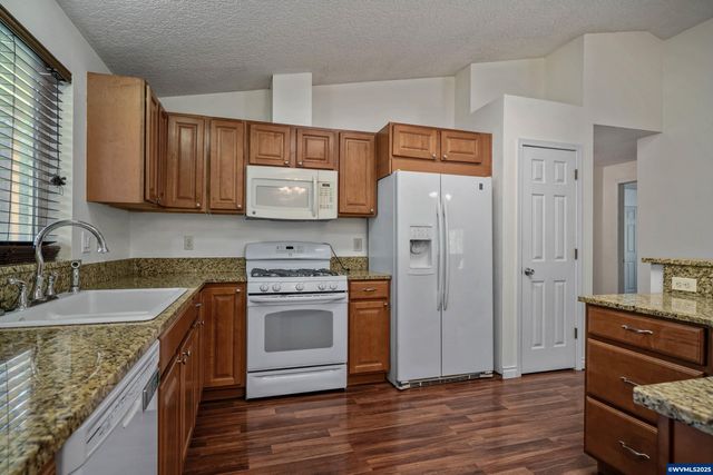 47280 Lyons Mill City Dr, Lyons, OR 97358