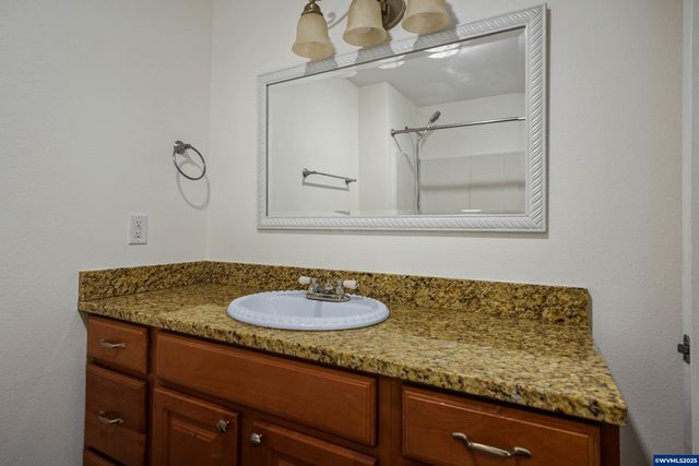 47280 Lyons Mill City Dr, Lyons, OR 97358