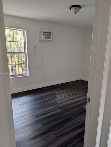 1461 SW 5th St 5, Miami, FL 33135