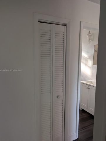 1461 SW 5th St 5, Miami, FL 33135