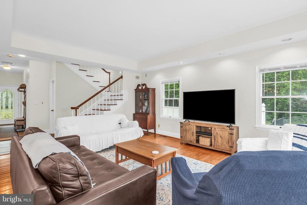 Image 13 of property listing at 6011 SUNNYSIDE CT, East New Market, MD 21631