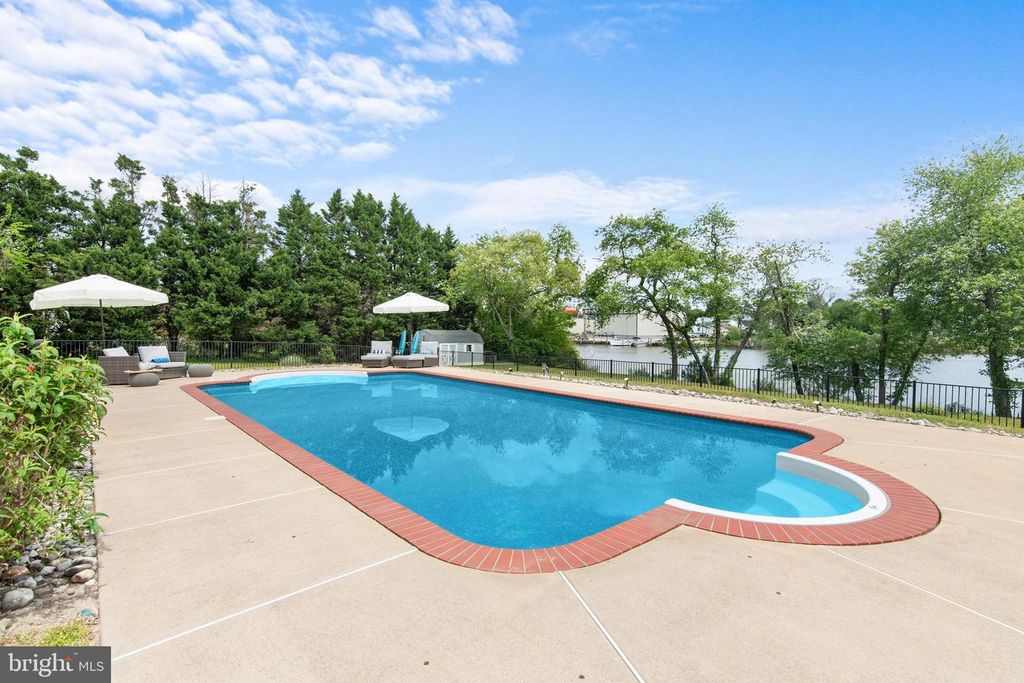 Image 25 of property listing at 6011 SUNNYSIDE CT, East New Market, MD 21631