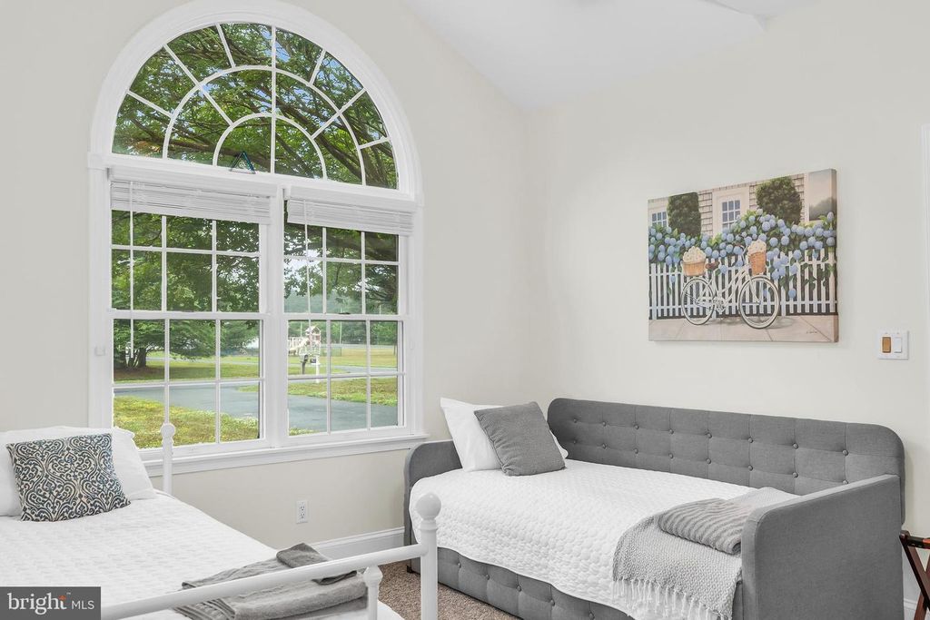 Image 8 of property listing at 6011 SUNNYSIDE CT, East New Market, MD 21631