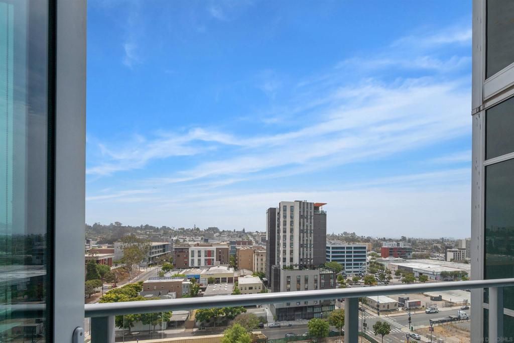 Image 15 of property listing at 1080 Park Blvd 913, San Diego, CA 92101