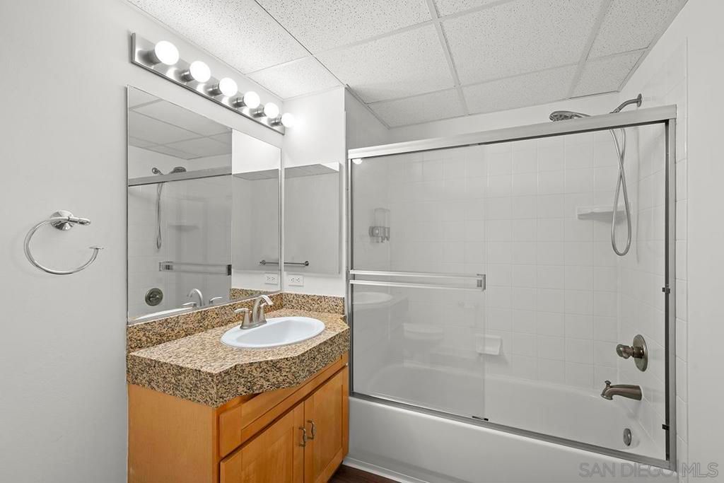 Image 22 of property listing at 1080 Park Blvd 913, San Diego, CA 92101