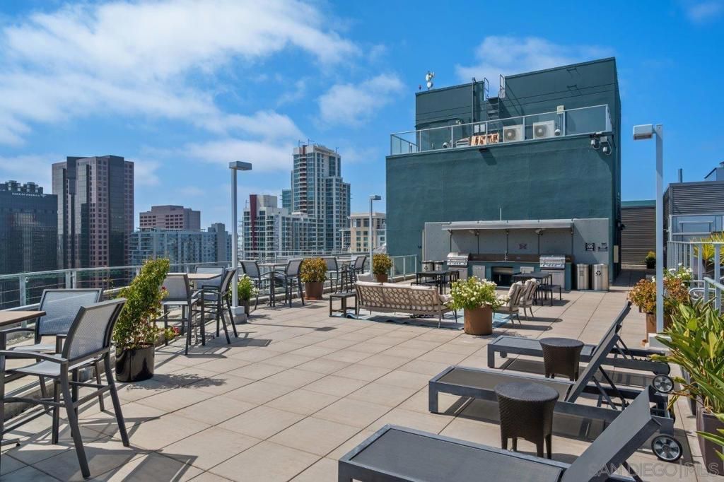 Image 27 of property listing at 1080 Park Blvd 913, San Diego, CA 92101