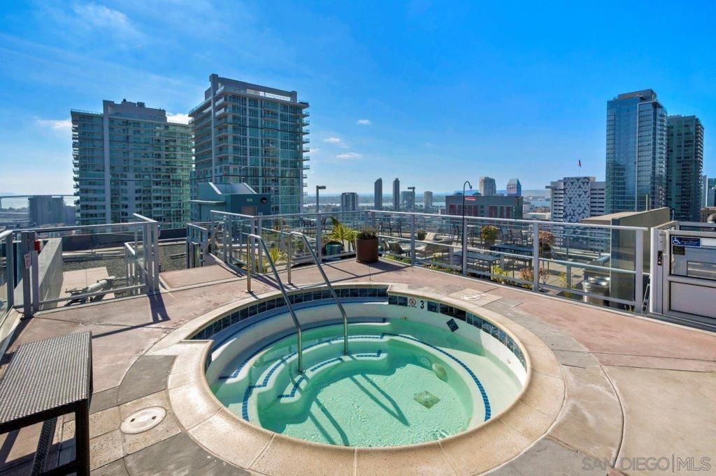 Image 31 of property listing at 1080 Park Blvd 913, San Diego, CA 92101