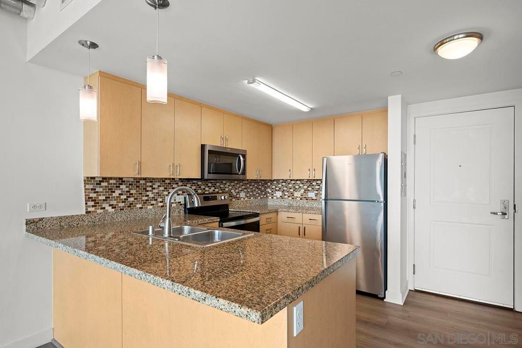 Image 9 of property listing at 1080 Park Blvd 913, San Diego, CA 92101