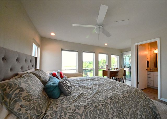 3402 Ocean Dr 36, Corpus Christi, TX 78411