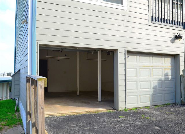 3402 Ocean Dr 36, Corpus Christi, TX 78411