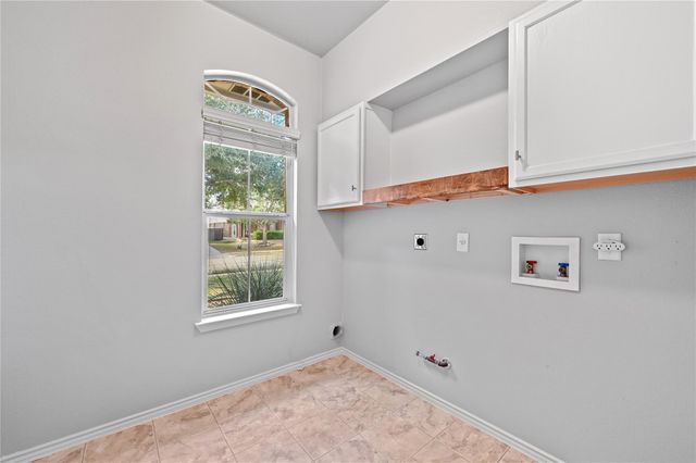 3405 Campanella DR, Round Rock, TX 78665