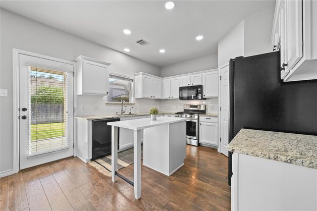 3405 Campanella DR, Round Rock, TX 78665