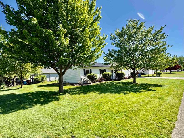 1323 Sunnyglenn Court, Bluffton, IN 46714