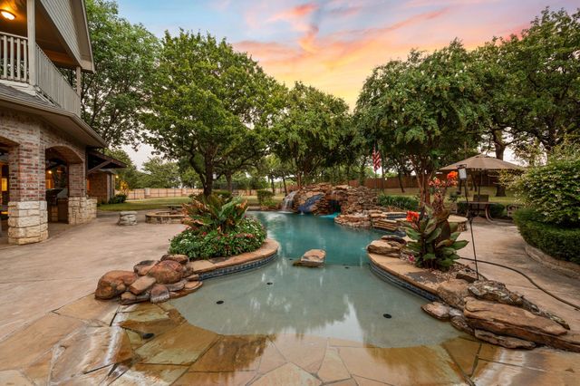 415 Marshall Road, Southlake, TX 76092