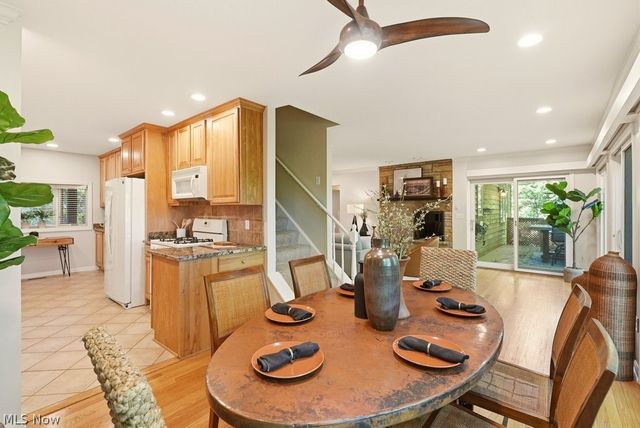 881 Gaylord Grove Road, Cuyahoga Falls, OH 44221