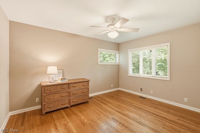 881 Gaylord Grove Road, Cuyahoga Falls, OH 44221