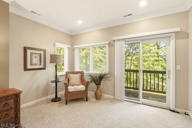 881 Gaylord Grove Road, Cuyahoga Falls, OH 44221
