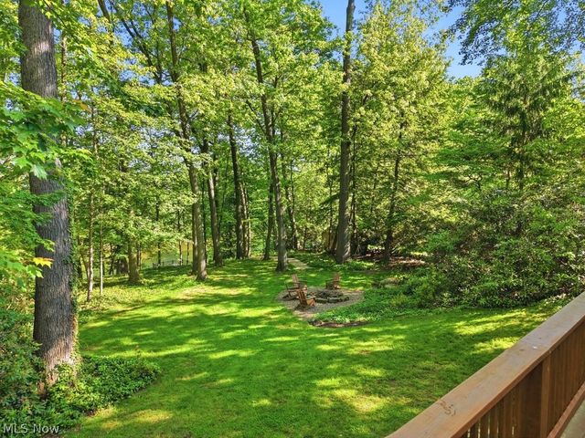 881 Gaylord Grove Road, Cuyahoga Falls, OH 44221