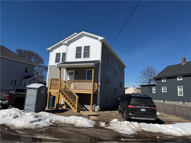 362 kenyon Avenue, Pawtucket, RI 02861