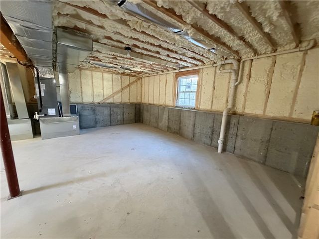 362 kenyon Avenue, Pawtucket, RI 02861