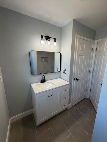 362 kenyon Avenue, Pawtucket, RI 02861