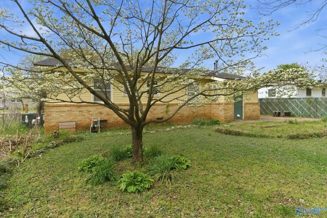 3209 Berkley Street SW, Huntsville, AL 35805