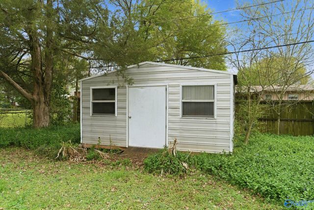 3209 Berkley Street SW, Huntsville, AL 35805