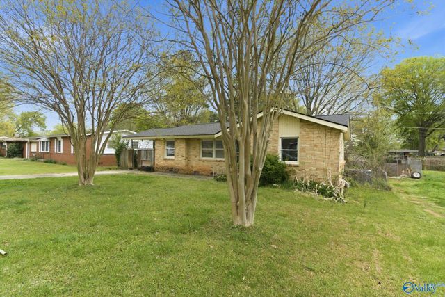 3209 Berkley Street SW, Huntsville, AL 35805