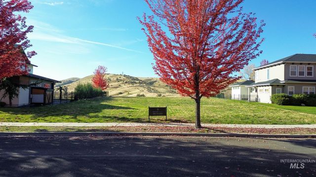 12182 N Upper Ridge Pl, Boise, ID 83714