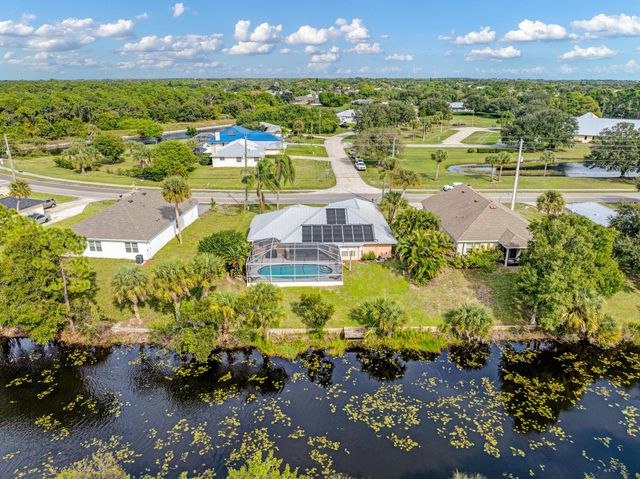 1314 Schumann Drive, Sebastian, FL 32958