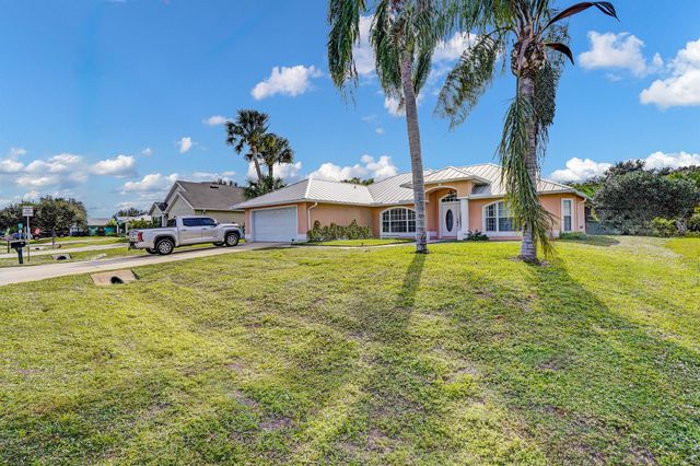 1314 Schumann Drive, Sebastian, FL 32958
