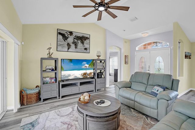 1314 Schumann Drive, Sebastian, FL 32958