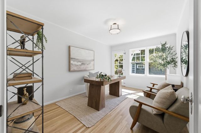 415 Oak Court, Menlo Park, CA 94025