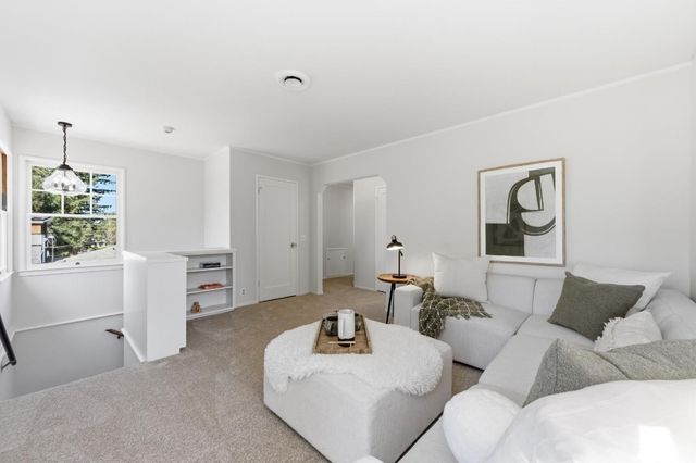 415 Oak Court, Menlo Park, CA 94025