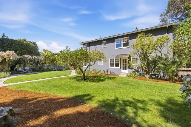415 Oak Court, Menlo Park, CA 94025