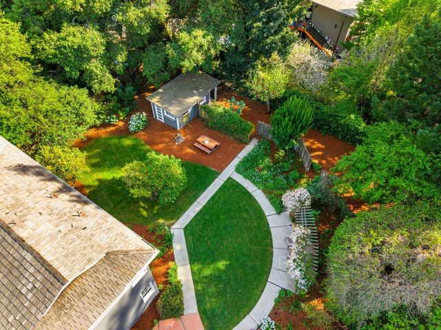 415 Oak Court, Menlo Park, CA 94025