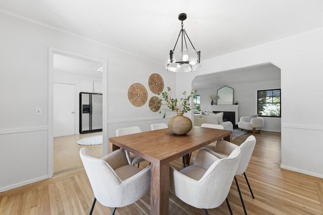 415 Oak Court, Menlo Park, CA 94025