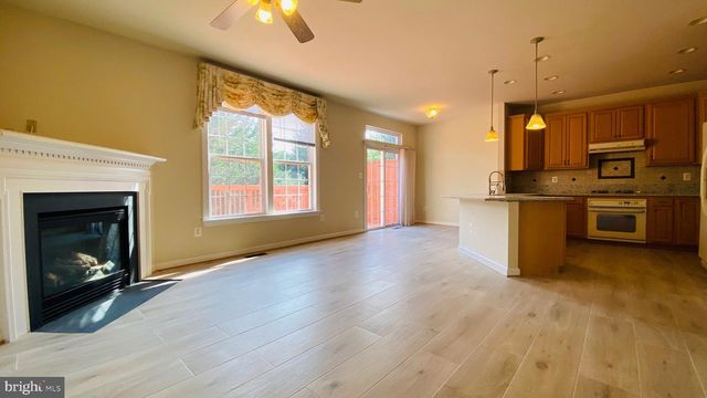 8853 MODANO PL, Fairfax, VA 22031